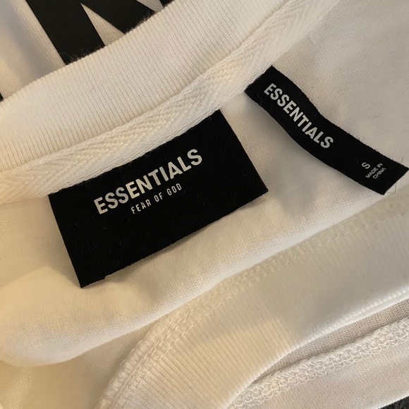 Fear of God ESSENTIALS T Shirt - Picture 2 of 5